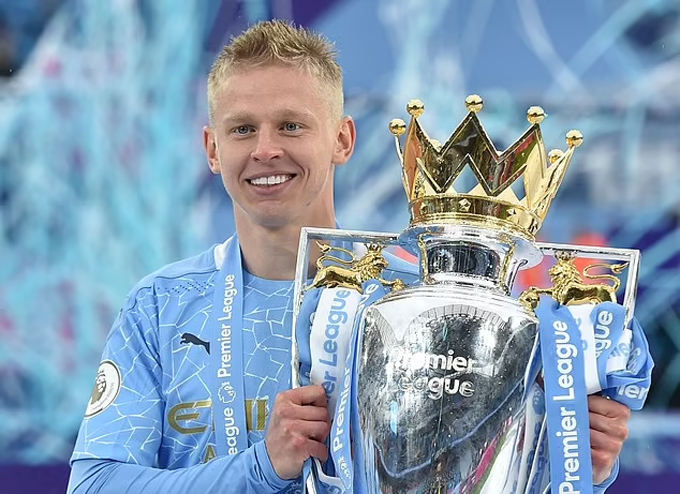 Zinchenko tố cáo Man City