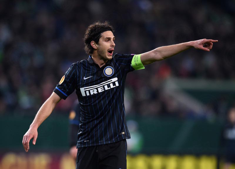 Andrea Ranocchia sẽ ở lại Inter đến 2019