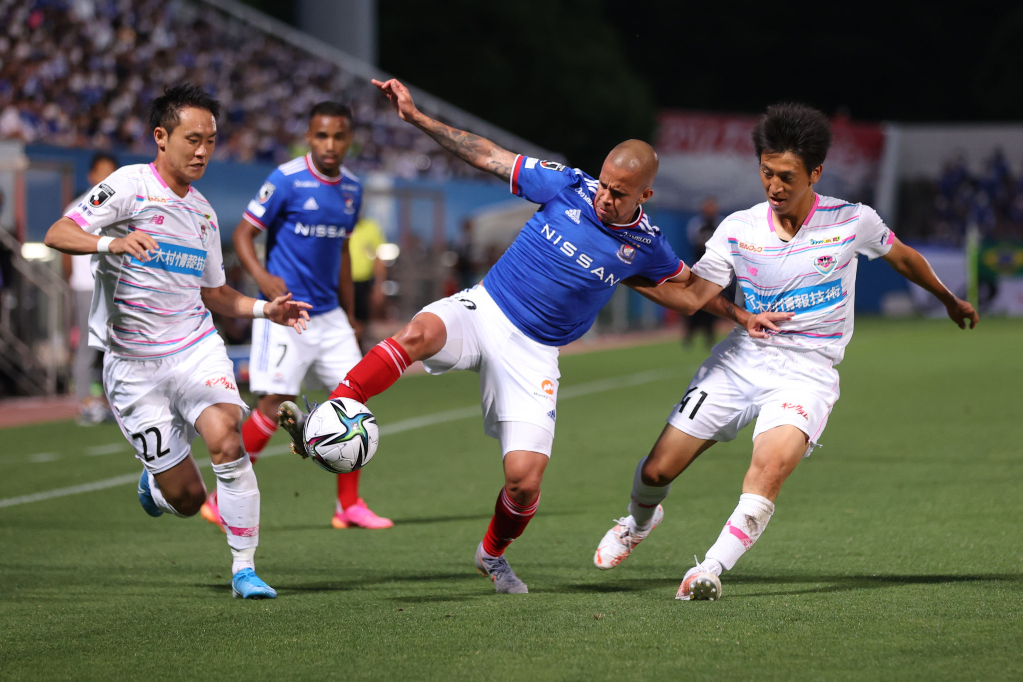 Soi kèo dự đoán Yokohama Marinos vs Urawa Reds ngày 301/10