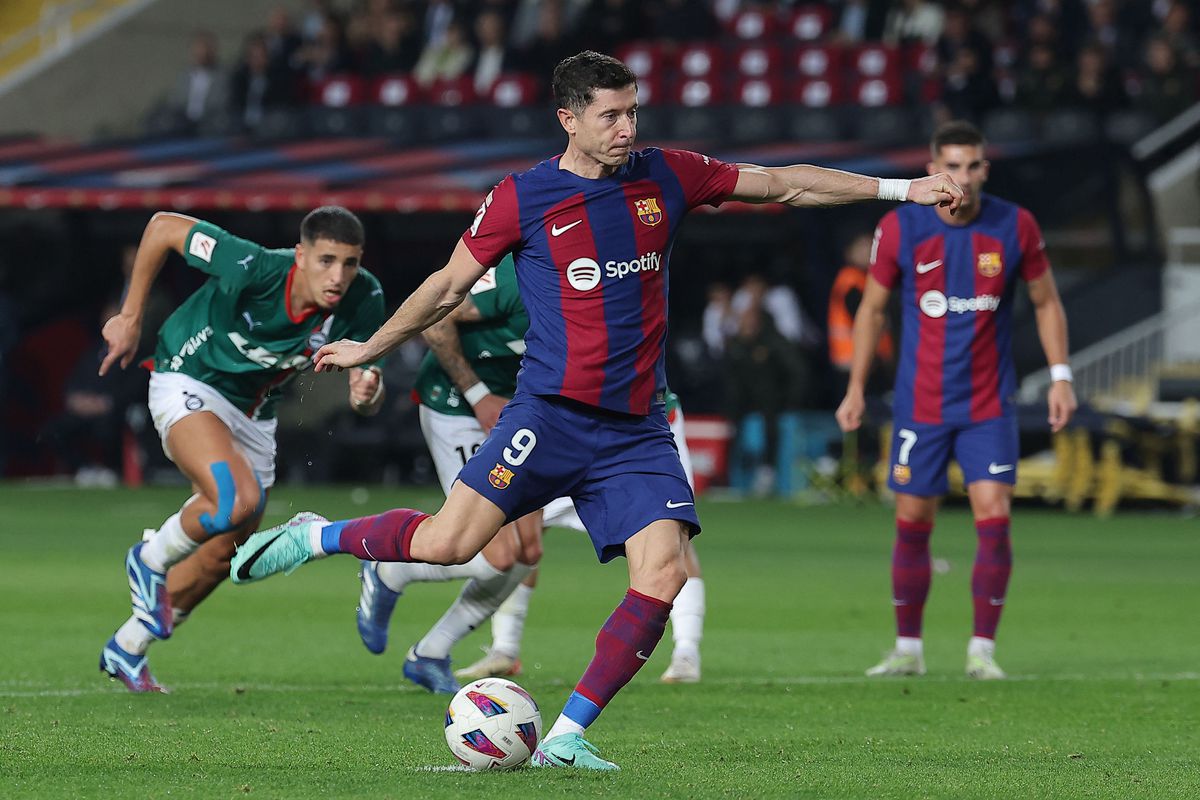Soi kèo, dự đoán Barcelona vs Alaves, 20h00 ngày 2/2 – VĐQG Tây Ban Nha